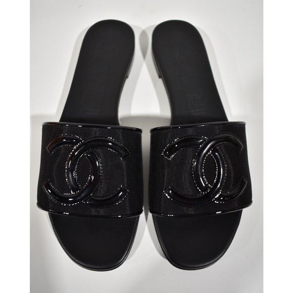 Chanel 23P Black Mesh Patent Leather CC Logo Slide Sandal Flat Flip Flop Mule 38 - Picture 1 of 12
